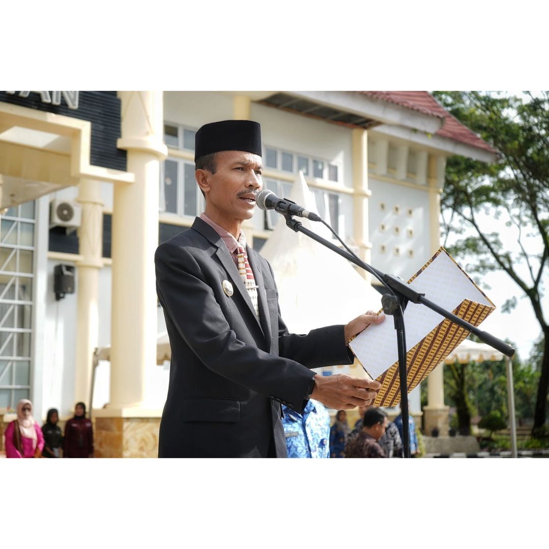 Padang Aro - Pelaksanaan upacara peringatan Hari Pahlawan Tahun 2022 di Solok Selatan berlangsung khidmat.